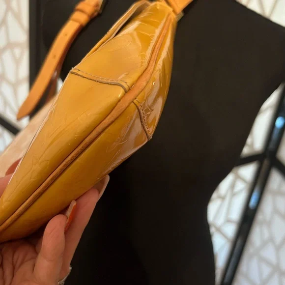 Louis Vuitton Thompson Street  Mustard Yellow Monogram Embossed Shoulder Bag - Picture 3 of 9